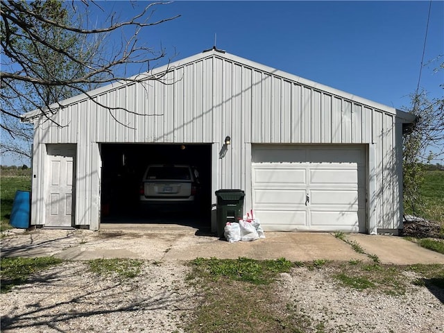 view of detached garage
