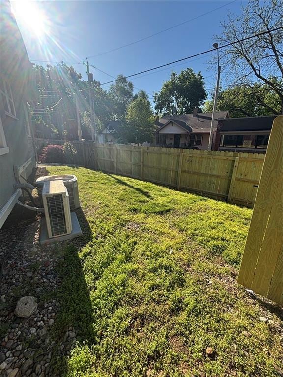 4019 Holly St, Kansas City, MO 64111 - view of fenced backyard