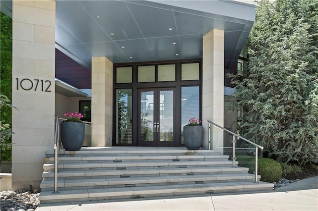 10712 W 165th St, Overland Park, KS 66221 - entrance to property featuring french doors