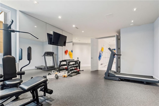 10712 W 165th St, Overland Park, KS 66221 - workout area with baseboards and recessed lighting