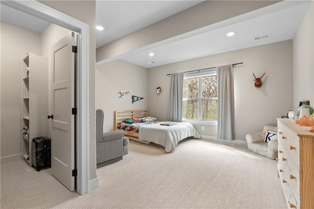 5566 Thousand Oaks Dr, Parkville, MO 64152 - carpeted bedroom featuring visible vents, recessed lighting, and baseboards