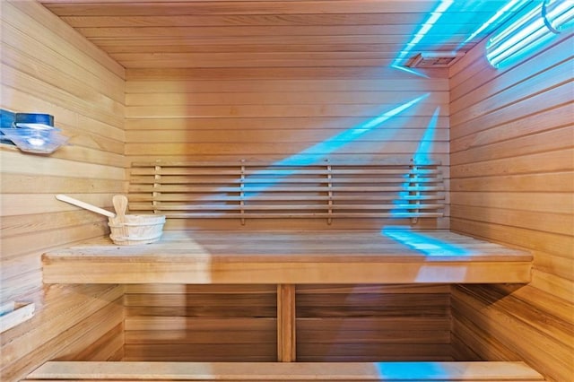 view of sauna / steam room