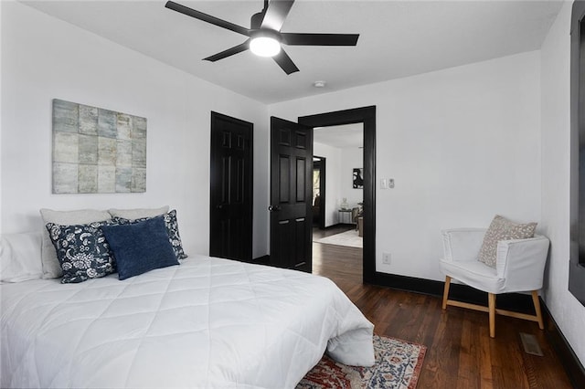 206 SW 22nd St, Blue Springs, MO 64015 - bedroom with wood finished floors and a ceiling fan