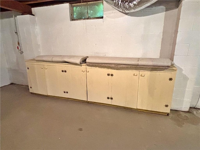 610 S Woodland St, Pittsburg, KS 66762 - view of unfinished below grade area