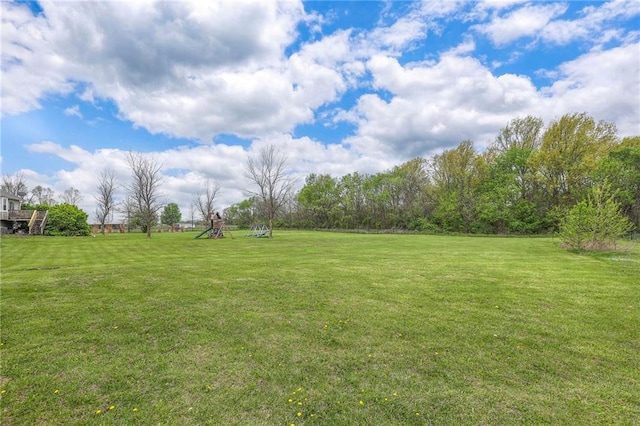 12448 NW Blackwood Dr, Adrian, MO 64720 - view of yard with playground community
