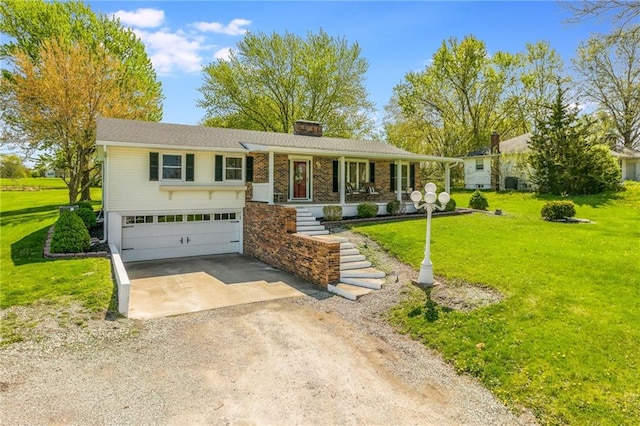 2931 N Washington St, Chillicothe, MO 64601 - ranch-style home featuring an attached garage, dirt driveway, a front lawn, and a chimney