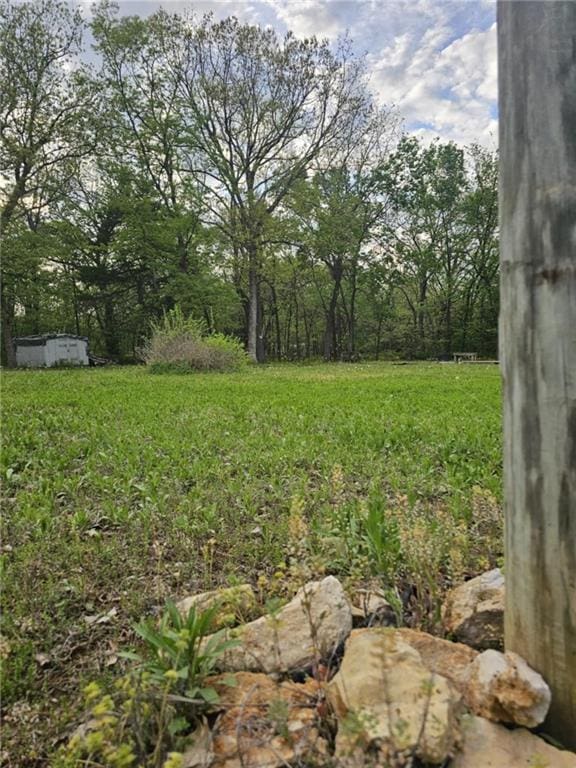 305 E Sugar Lake Dr, Mound City, KS 66055