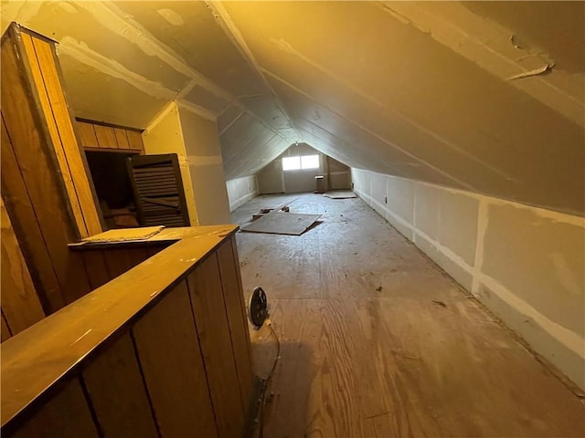 2000 S Overton Ave, Independence, MO 64052 - additional living space with lofted ceiling