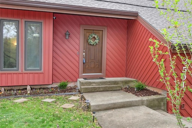 2501 Olde Creek Ct S, Leavenworth, KS 66048 - doorway to property with a shingled roof