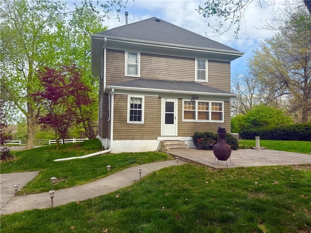 1420 N Mulberry St, Maryville, MO 64468 - traditional style home featuring a patio