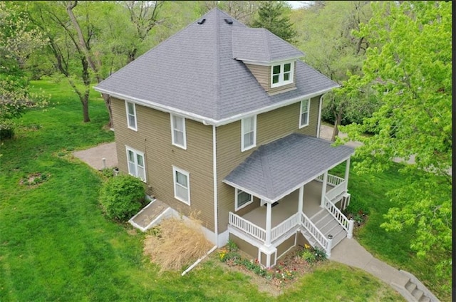 1420 N Mulberry St, Maryville, MO 64468 - view from above of property featuring a forest