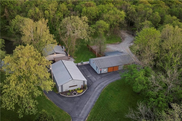 11155 Hubbard Rd, Kansas City, KS 66109 - view of subject property with a forest