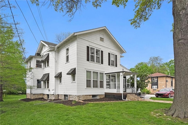 510 E Park St, Olathe, KS 66061 - back of property with a lawn