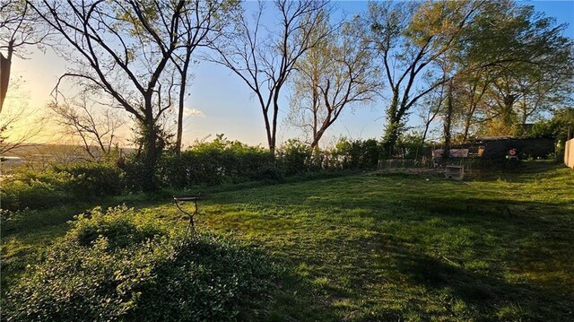 1318 W 21st St, Kansas City, MO 64108 - photo 2
