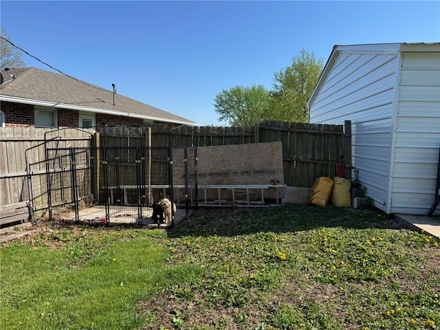 166 Crescent Dr, Chillicothe, MO 64601 - view of yard featuring a fenced backyard