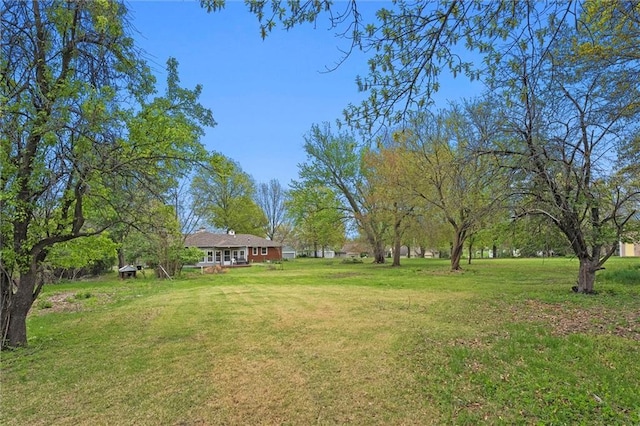 8416 Westridge Rd, Raytown, MO 64138 - view of yard