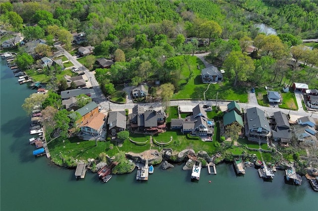 148 Beach Dr, Lake Tapawingo, MO 64015