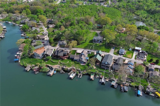 148 Beach Dr, Lake Tapawingo, MO 64015