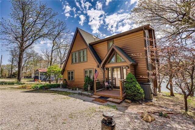 521 W Sugar Lake Dr, Mound City, KS 66056 - view of front of home