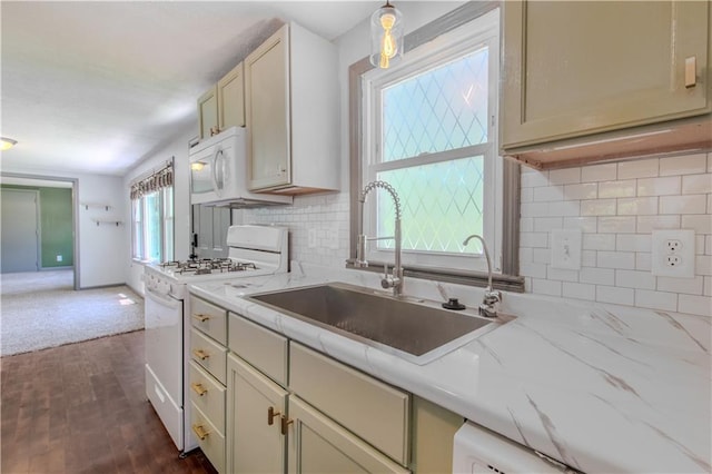 608 Walnut St, Greenwood, MO 64034 - photo 5
