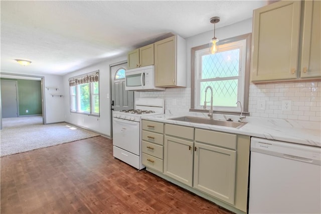608 Walnut St, Greenwood, MO 64034 - photo 1