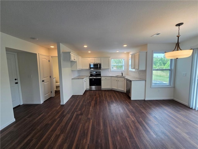 1608 Bluestem Dr, Ottawa, KS 66067 - photo 7