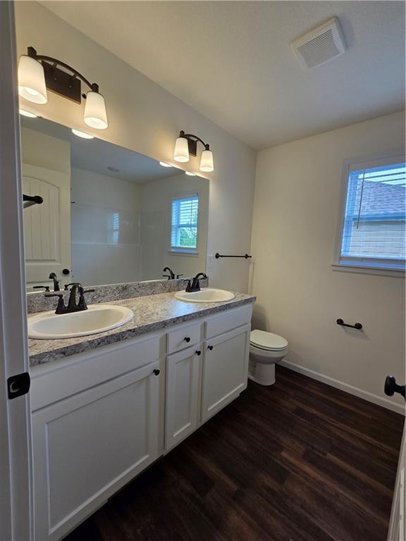 1608 Bluestem Dr, Ottawa, KS 66067 - photo 16