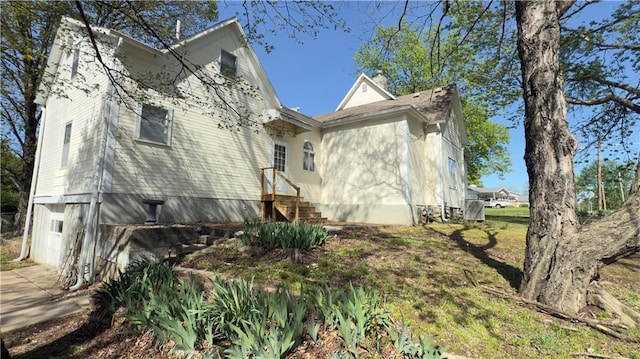 628 S Clay St, Nevada, MO 64772 - view of side of home