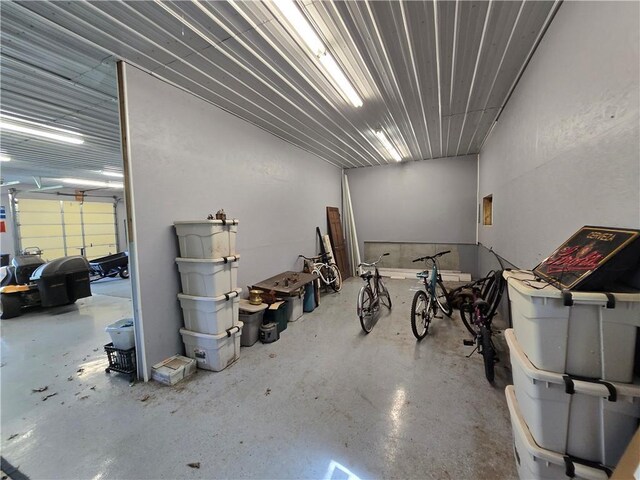 1502 Hillcrest Ct, Atchison, KS 66002 - view of garage
