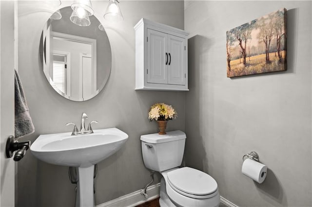 5510 W 153rd Ter, Overland Park, KS 66223 - half bath featuring toilet and baseboards