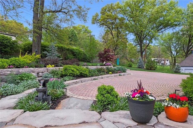 9818 Overbrook Ct, Leawood, KS 66206 - view of surrounding community