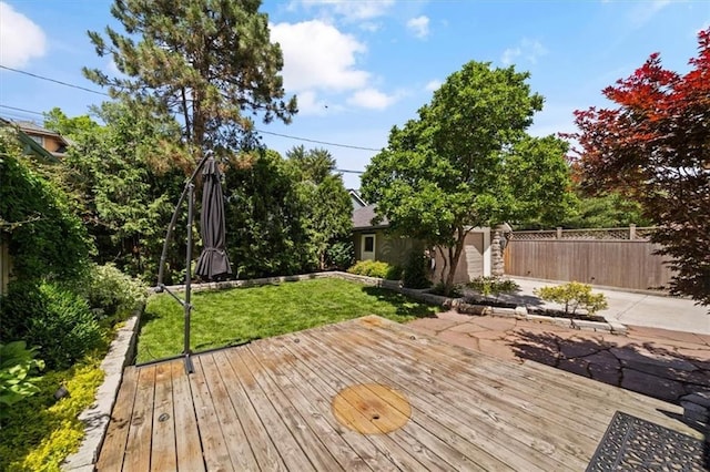 12 E 57th St, Kansas City, MO 64113 - deck featuring an outbuilding