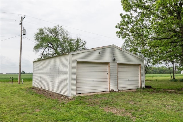 view of detached garage