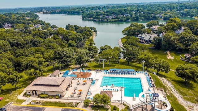 5484 NE Northgate Xing, Lees Summit, MO 64064 - bird's eye view of a large body of water and a pool area