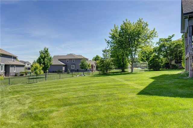 view of yard with a residential view