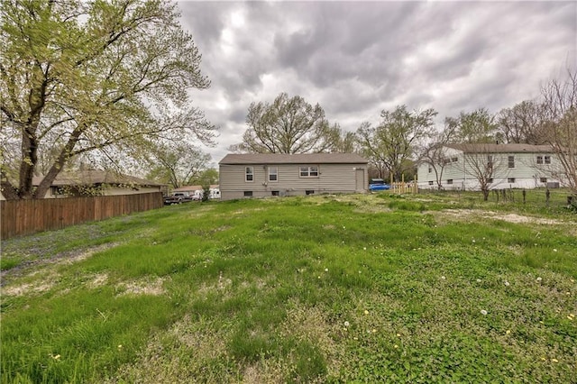 view of yard featuring fence