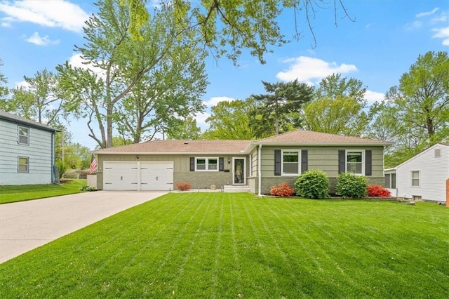 ranch-style home featuring driveway, a front lawn, and a garage