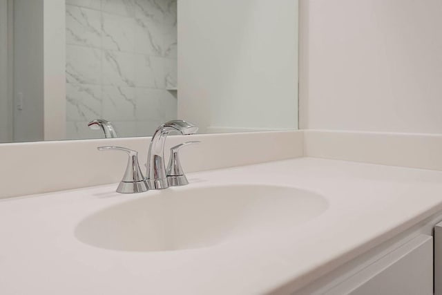 12541 S Hedge Ct, Olathe, KS 66061 - bathroom with vanity