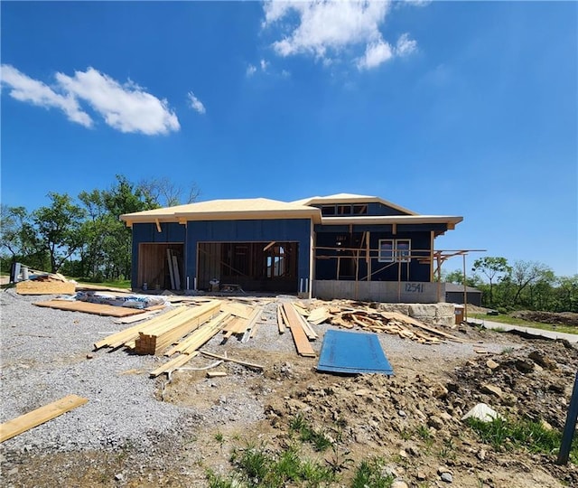 12541 S Hedge Ct, Olathe, KS 66061 - view of rear view of property