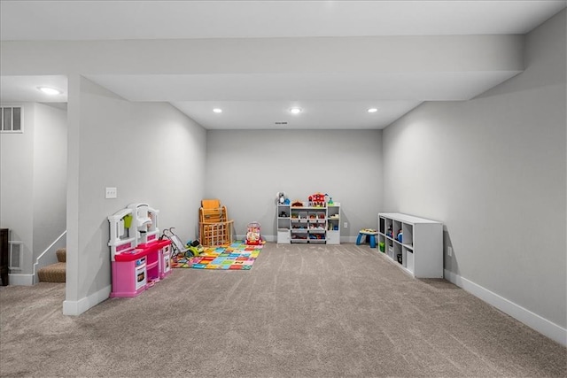 playroom with recessed lighting, baseboards, visible vents, and carpet