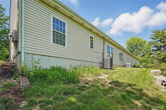 2111 N 83rd Pl, Kansas City, KS 66109 - view of property exterior featuring a central air condition unit