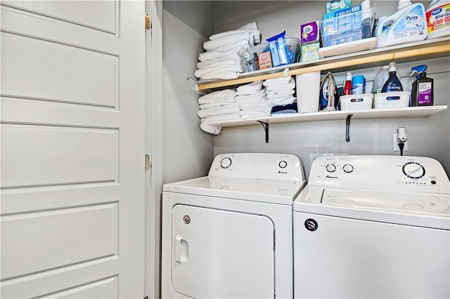 15841 Shawnee Dr, Overland Park, KS 66223 - laundry room with washer and dryer