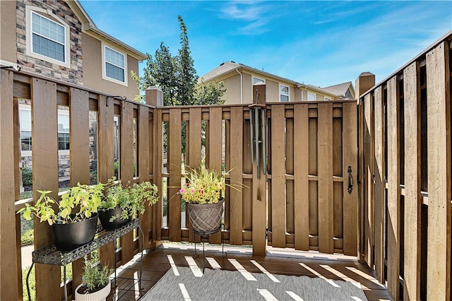 15841 Shawnee Dr, Overland Park, KS 66223 - view of gate