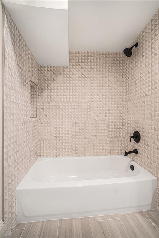 9440 Manor Rd, Leawood, KS 66206 - full bath featuring wood finished floors and bathtub / shower combination