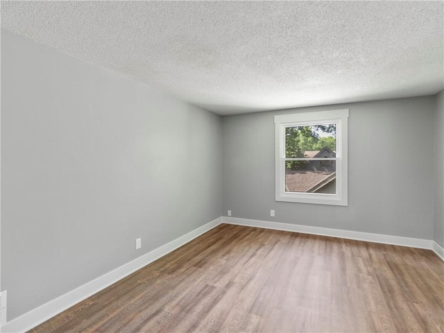 8103 N Oregon Dr, Kansas City, MO 64151 - photo 18