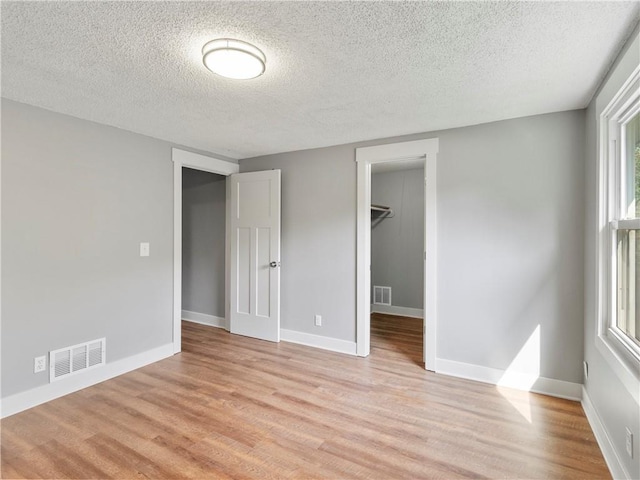 8103 N Oregon Dr, Kansas City, MO 64151 - photo 26