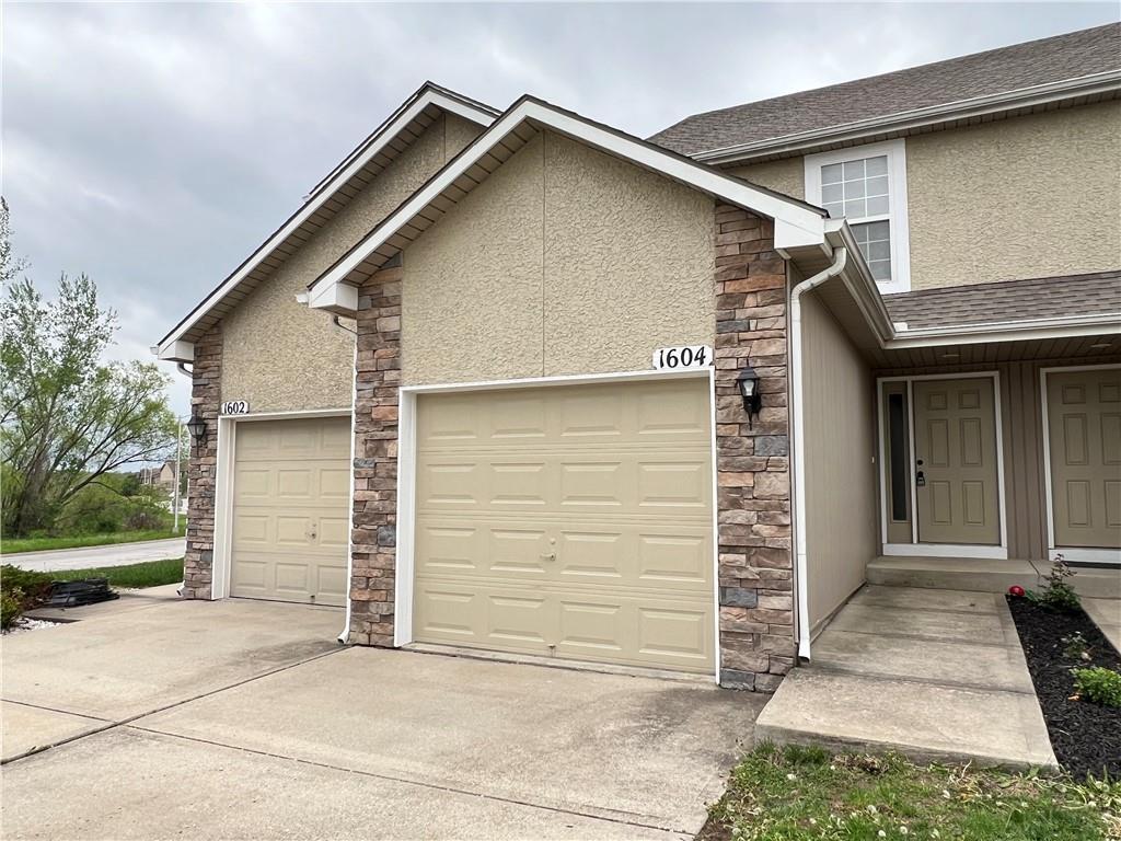 1604 N 128th St, Kansas City, KS 66109 - photo 1