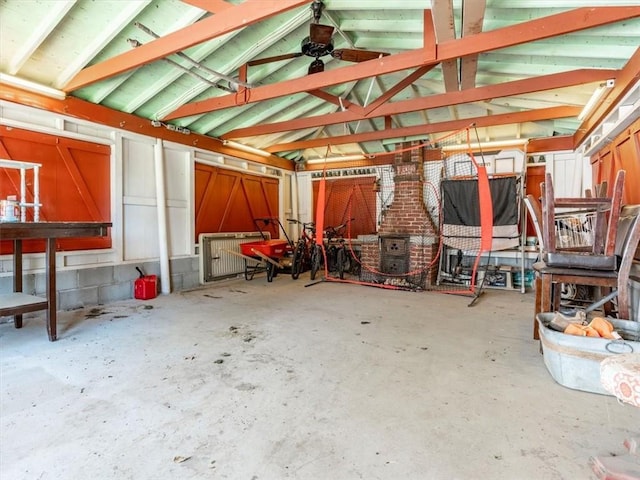 garage with ceiling fan
