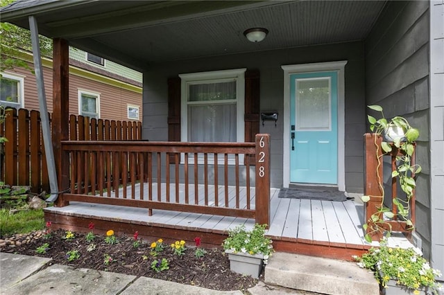 628 S Mulberry St, Ottawa, KS 66067 - doorway to property with covered porch