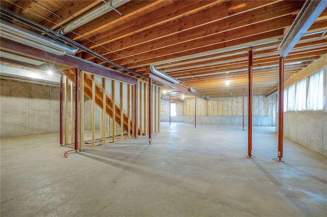 4411 N Mulberry Dr, Kansas City, MO 64116 - view of below grade area